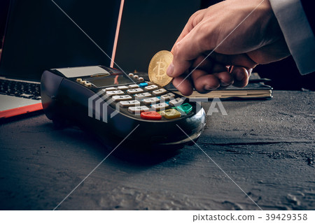 Bitcoin, credit card and POS-terminal 39429358