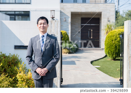 real estate  39429899