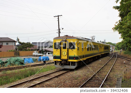 Isumi Railway Kiha 201 39432406
