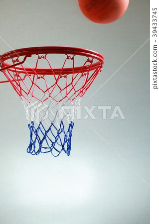 basketball ball hoop 39433745