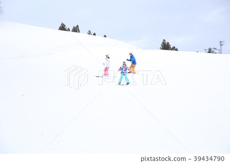 Family ski 39434790