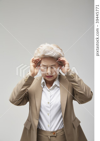 Business, luck, senior, old age, old man, Korean 39445771