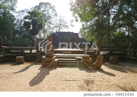 Angkor Archaeological Site Banteay Kudi Angkor Archaeological Site Banteay Kudi 39451450