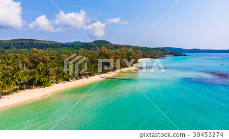 Aerial view with sea and beach Aerial view with sea and beach 39453274