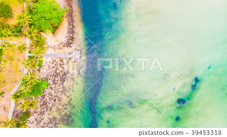 Aerial view of sea 39453318