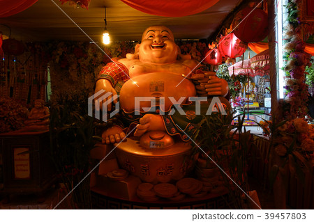 The statue of Sankhajj The statue of Sankhajj 39457803