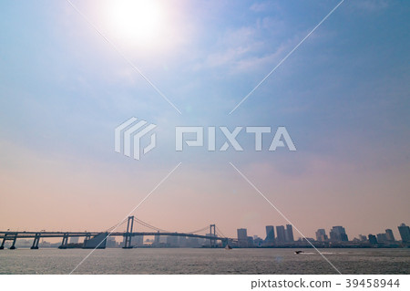 Early summer scenery (sea and bridge) Early summer scenery (sea and bridge) 39458944