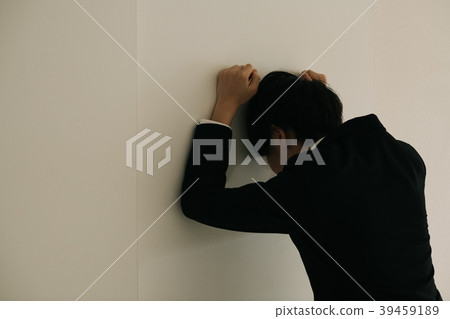 Annoyed young businessman Japanese male 39459189