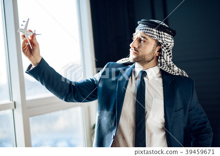 Arab businessman 39459671