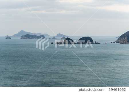 Daeso Bottle Island, Hallyeo Marine National Park, Geoje, Gyeongnam 39461062