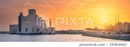 Seafront of Doha park and Museum of Islamic Art 39464662