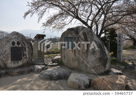 Monument of Azumino early spring installment Monument of Azumino early spring installment 39465737