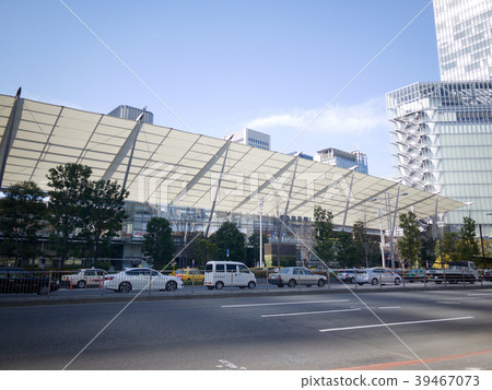 Tokyo Station Yaesu Chuo Exit GRANROOF 39467073