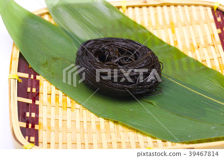 Mozuku Seaweed 39467814