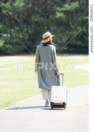 Travel women Travel women 39468421