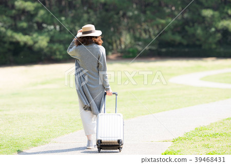 Travel women 39468431