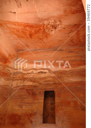 Petra monastery-Jordan 39469772