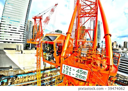 Crane driver 39474062