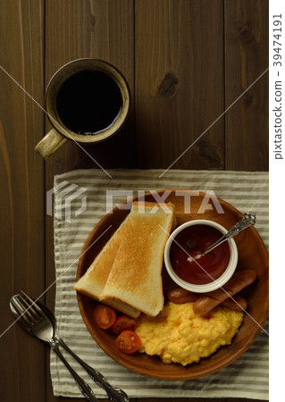Scrambled eggs 39474191