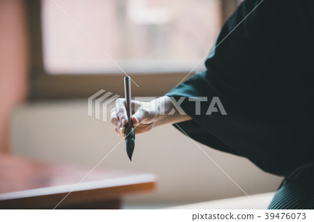 calligraphy, calligraphic, penmanship 39476073