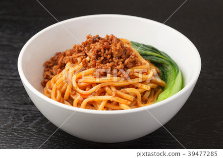 Bowlless noodles 39477285