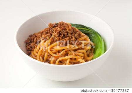 Bowlless noodles Bowlless noodles 39477287