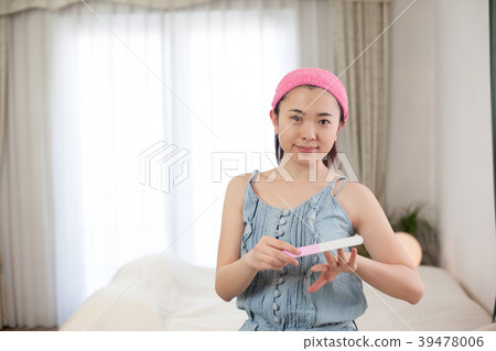 假日女性 39478006
