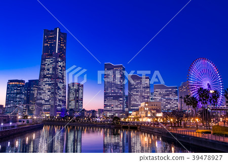 Beautiful Minato Mirai Night View 39478927