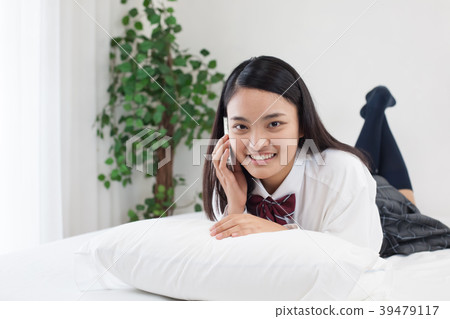 統一高中學生臥室早晨 統一高中學生臥室早晨 39479117