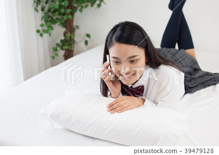 統一高中學生臥室早晨 統一高中學生臥室早晨 39479128