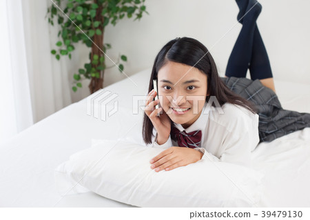 統一高中學生臥室早晨 統一高中學生臥室早晨 39479130