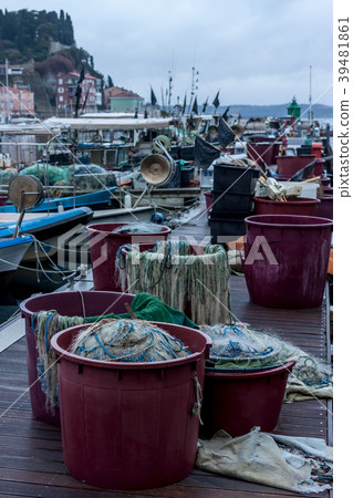 fishing boats and equipment 39481861
