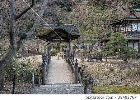 位於橫濱市東南部的三生花園,舊建築被重新安置,這是一個你想去的地方 位於橫濱市東南部的三生花園,舊建築被重新安置,這是一個你想去的地方 39482767