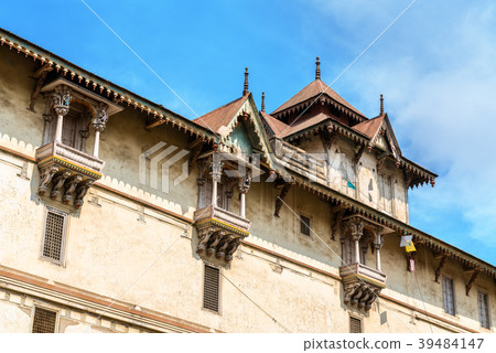 Kalupur Swaminarayan Mandir, a hindu temple in the 39484147