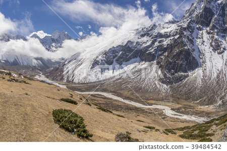 Pheriche valley and Himalaya peaks 39484542