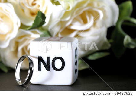 破碎的心髒病拒絕拒絕離婚 破碎的心髒病拒絕拒絕離婚 39487625