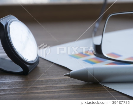 Business image · graph · watch · glasses Business image · graph · watch · glasses 39487725