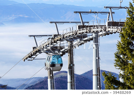 Ski lift cable booth or car, Ropeway and cableway 39488269
