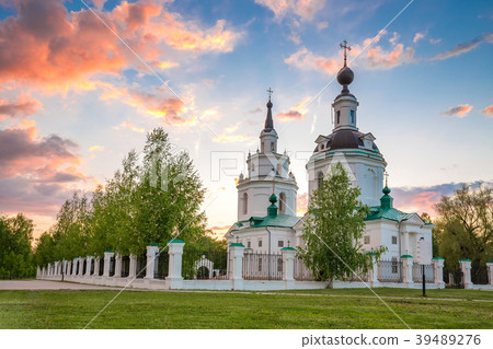 Orthodox church at sunset 39489276
