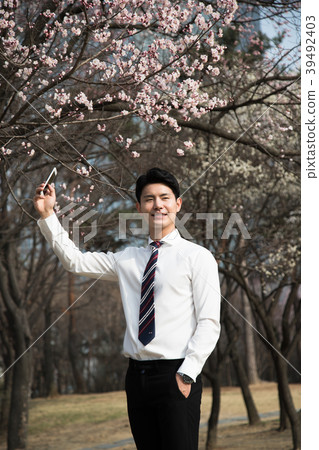 一個男人的一天,一個商人的下午,一個年輕的工人, 一個男人的一天,一個商人的下午,一個年輕的工人, 39492403