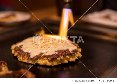 Okonomiyaki Okonomiyaki 39493064