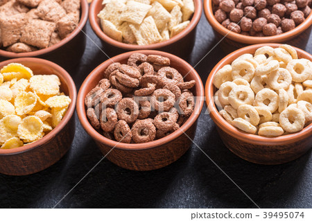 Cereals . milk and chocolate cornflakes 39495074
