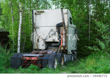 Old abandoned truck. Old abandoned truck. 39496772