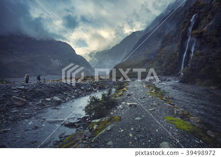franz josef glacier southland new zealand 39498972