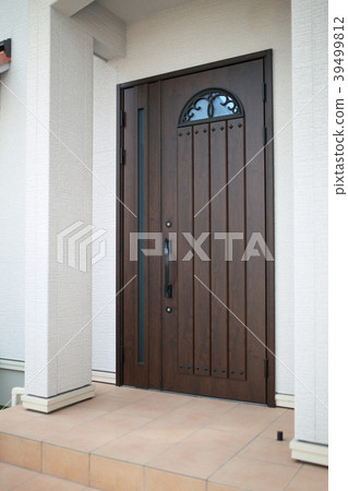 Entrance (Door House, single door, entrance, door, own house, newly built, brown, brown, residential, residential, architecture) Entrance (Door House, single door, entrance, door, own house, newly built, brown, brown, residential, residential, architecture) 39499812