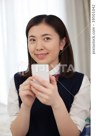  統一高中學生臥室早晨 39501042