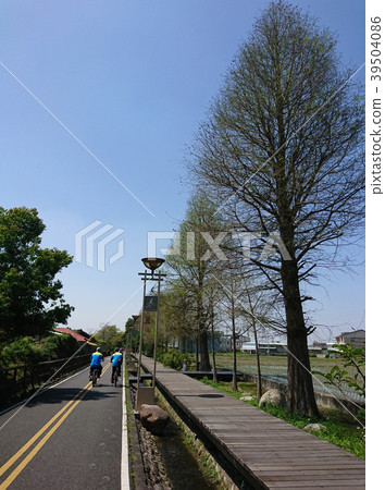 Taichung Houli Dongfeng Bicycle Trail 39504086