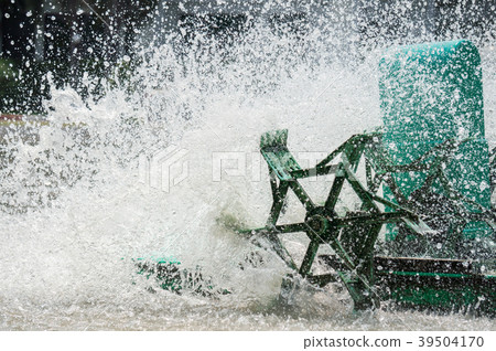 spinning turbine in the water for make some oxygen spinning turbine in the water for make some oxygen 39504170