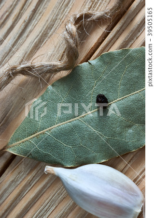 On the wooden table, seasonings On the wooden table, seasonings 39505165