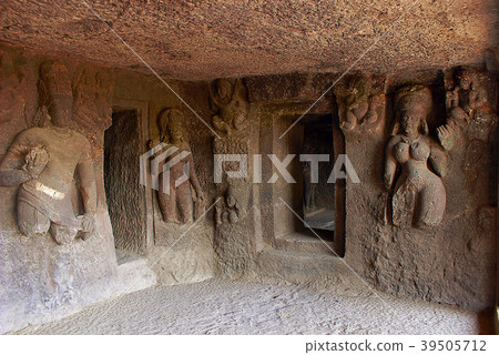 Cave 9, interior carved figures Cave 9, interior carved figures 39505712